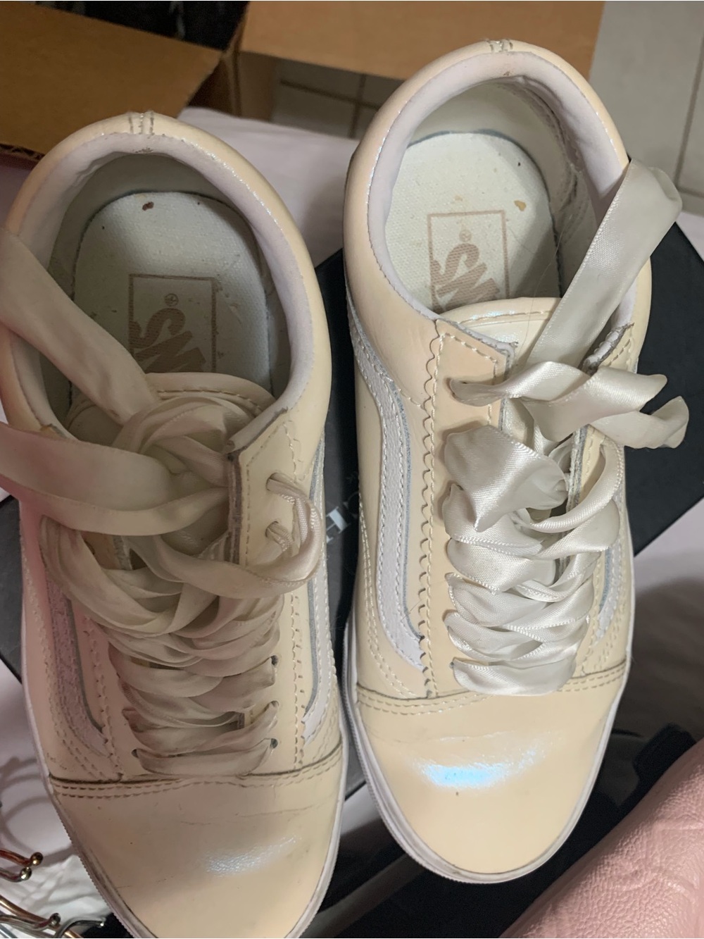 Vans Women’s Cream Sneakers